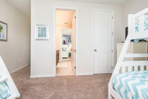 New Solara Resort - Themed Kids Rooms Villa