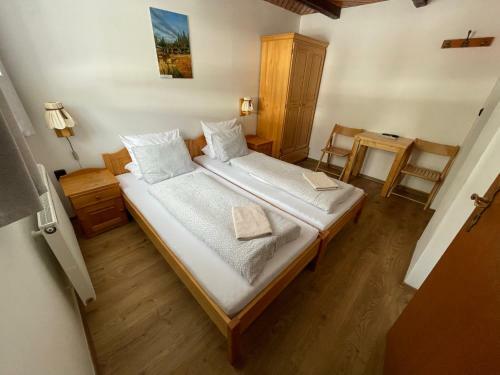 Hostal Pension Hones