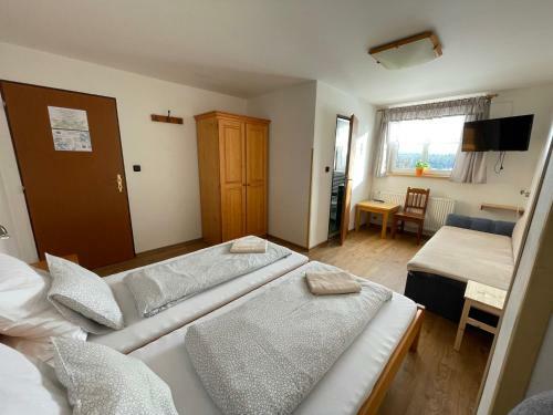 Hostal Pension Hones