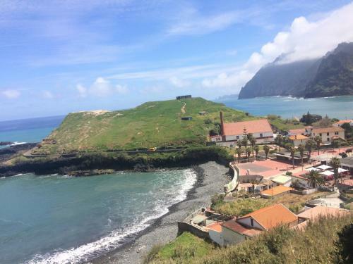 Pereira's House - Mountain & Sea