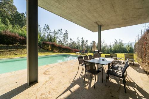 Santo Amaro - V3 Privada Com Piscina, Localizada Junto Ao Golf - Ponte de Lima