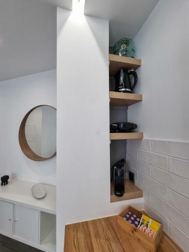 The Jolie Apartments