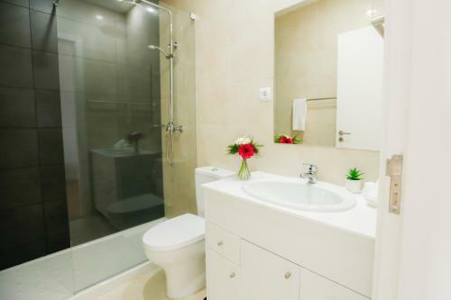 2 Towers Apartment