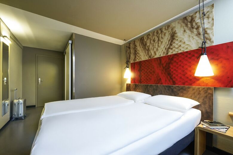Hotel Ibis Zurich City West