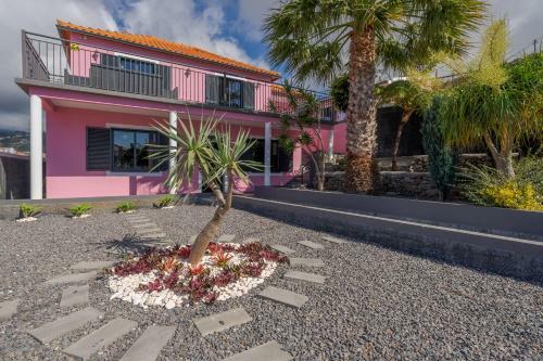 Villa Rosa With Private Pool