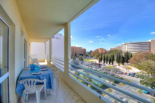 3 Bed Apartment Vilamoura Center