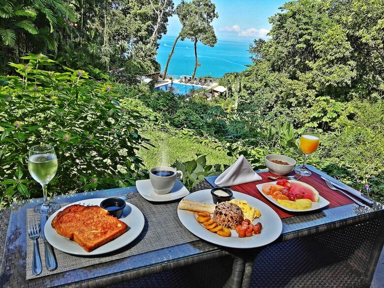 Aparthotel Los Altos Beach Resort & Spa