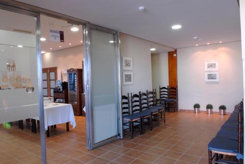 Hotel Cari�ena