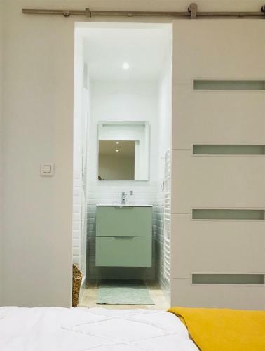 Apartamento Cocon Douillet Face � La Mer de Cagnes Sur Mer