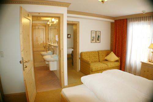 Hotel Sch�ne Aussicht