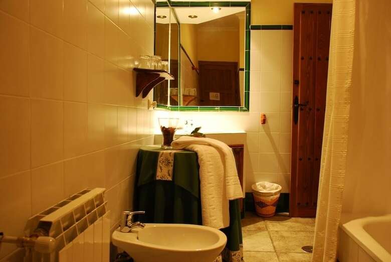 Hotel Casa Rural El Aguila