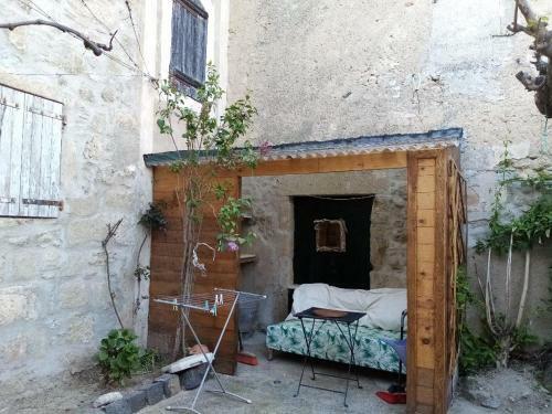 Maison de Campagne Avec Jaccuzi � Bulles