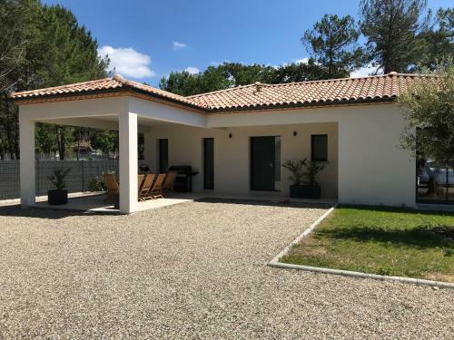 Location Villa Entre Lac Et Oc�an Avec Son Spa de Nage