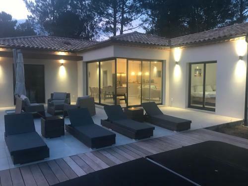 Location Villa Entre Lac Et Oc�an Avec Son Spa de Nage