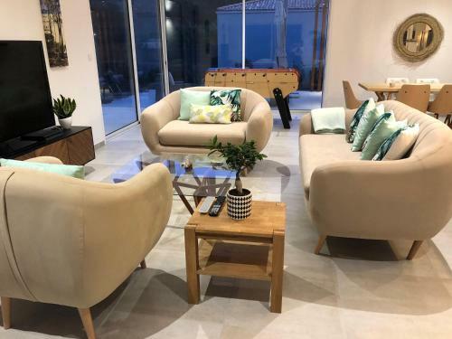 Location Villa Entre Lac Et Oc�an Avec Son Spa de Nage