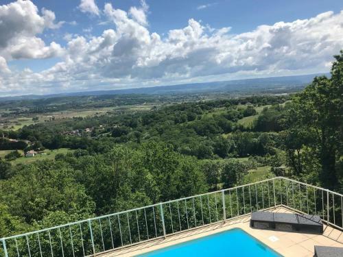 Bed & Breakfast La Maison Du Rocher