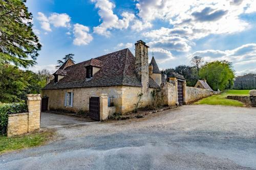 Villa Avec Piscine Sur Le Domaine D'un Ch�teau