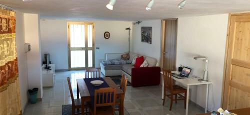 Apartamento Domus Aurea - Appartamento Intero Ed Indipendente Con Giardino