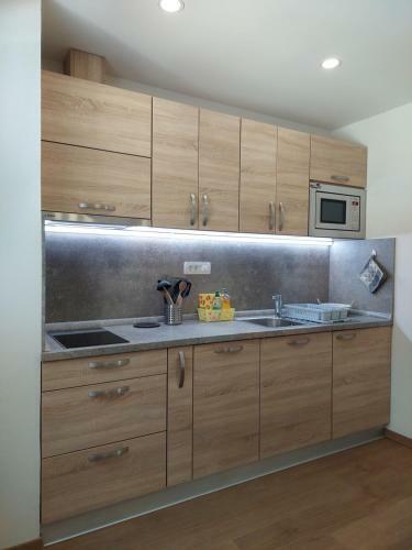 Hostal Apartments Su?nik