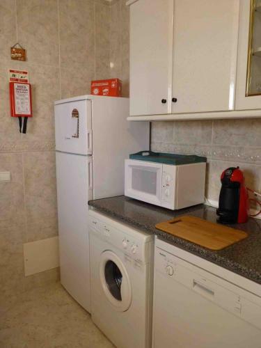Top Floor Ocean View Apartment ? Near Beach Luz