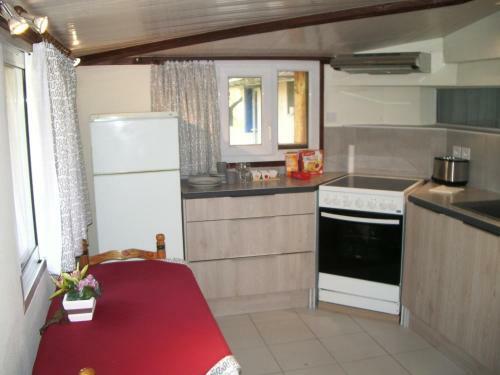 Les Maisons De L�on