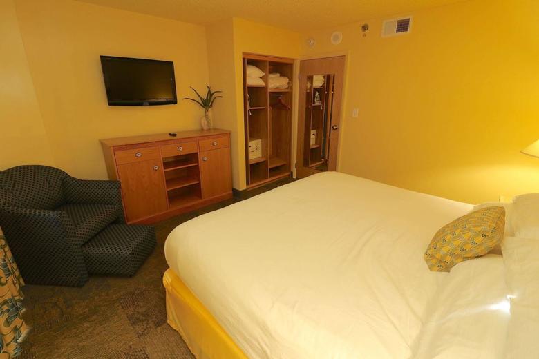 Hotel Ocean Key Resort