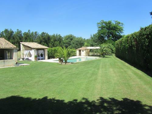 Appartement Dans Mas Proven�al Avec Piscine