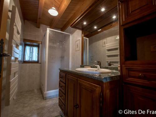 G�te Ceilloux, 3 Pi�ces, 4 Personnes - Fr-1-630-182