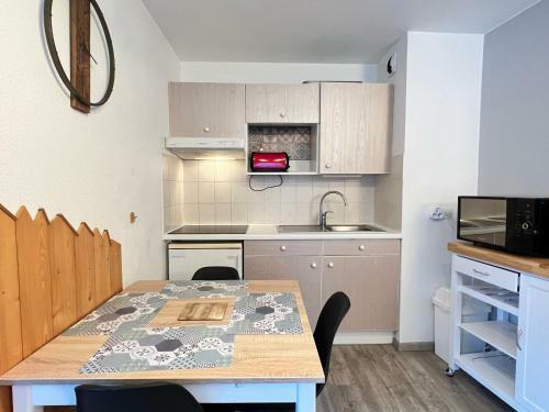 Apartamento Centre Ville, T2 Avec Terrasse Et Parking Couvert.