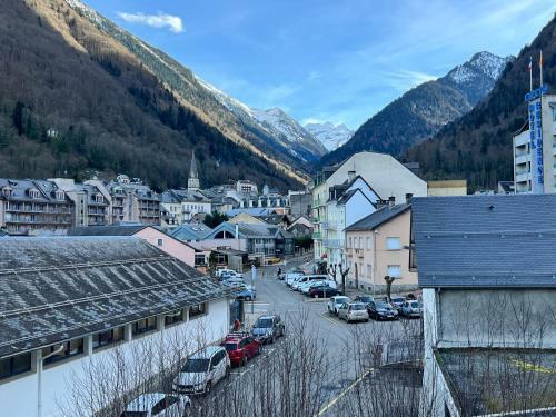 Apartamento Centre Ville, T2 Avec Terrasse Et Parking Couvert.