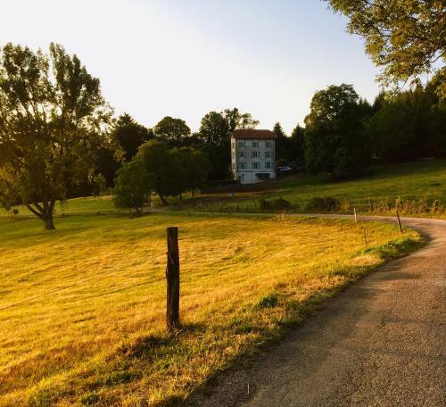 Hostal Le Grand Dehors 01