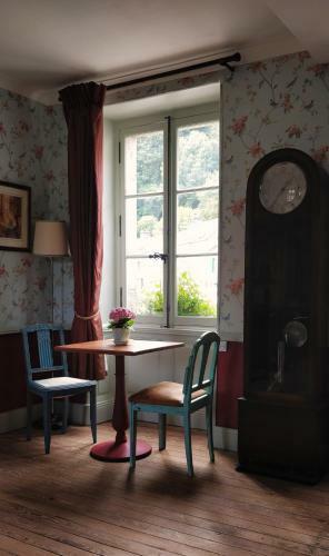 Bed & Breakfast Chailland Home With A View