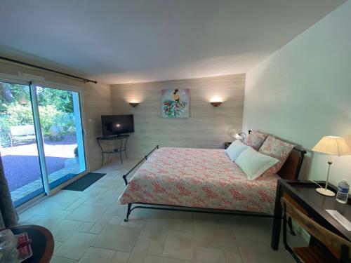 Hostal Le Clos Des Ch�nes