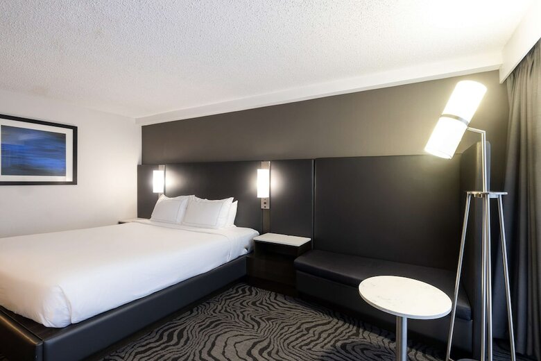 Clarion Hotel & Conference Centre