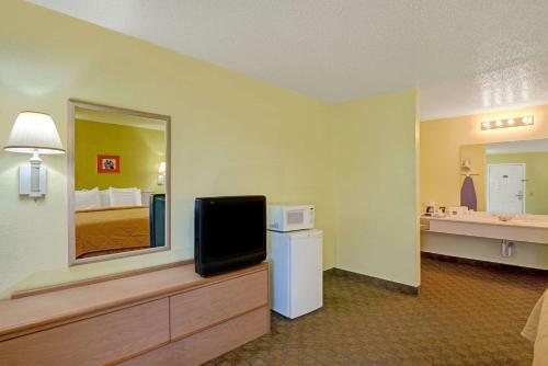 Motel Knights Inn San Marcos