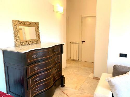 Le Rose Suite Apartments
