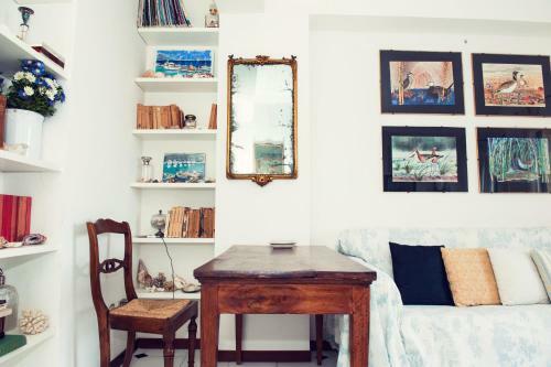Seaview Apartment In The Old Town