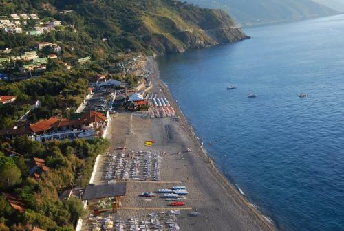 Residence Calav� Villa Rosa