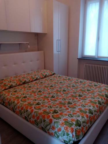 Sunflower Apartment