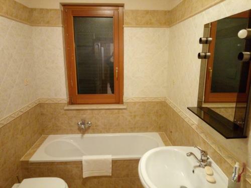 Apartamento A Casa Di Luca E Gloria 2