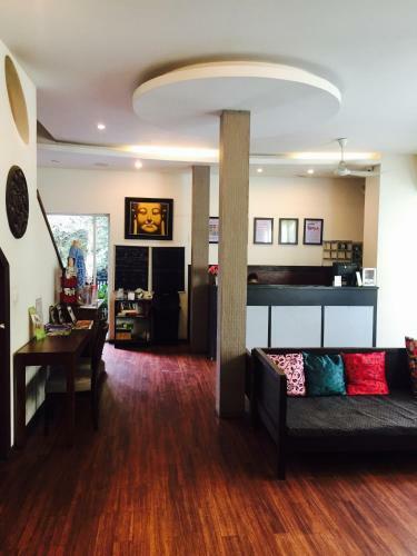 Billabong Hotel