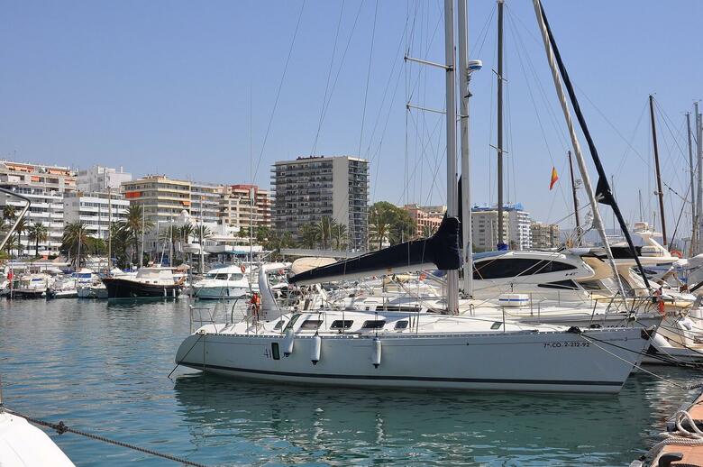 Apartamentos Mediterraneo