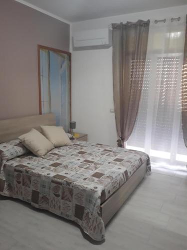 Holiday House Marlin