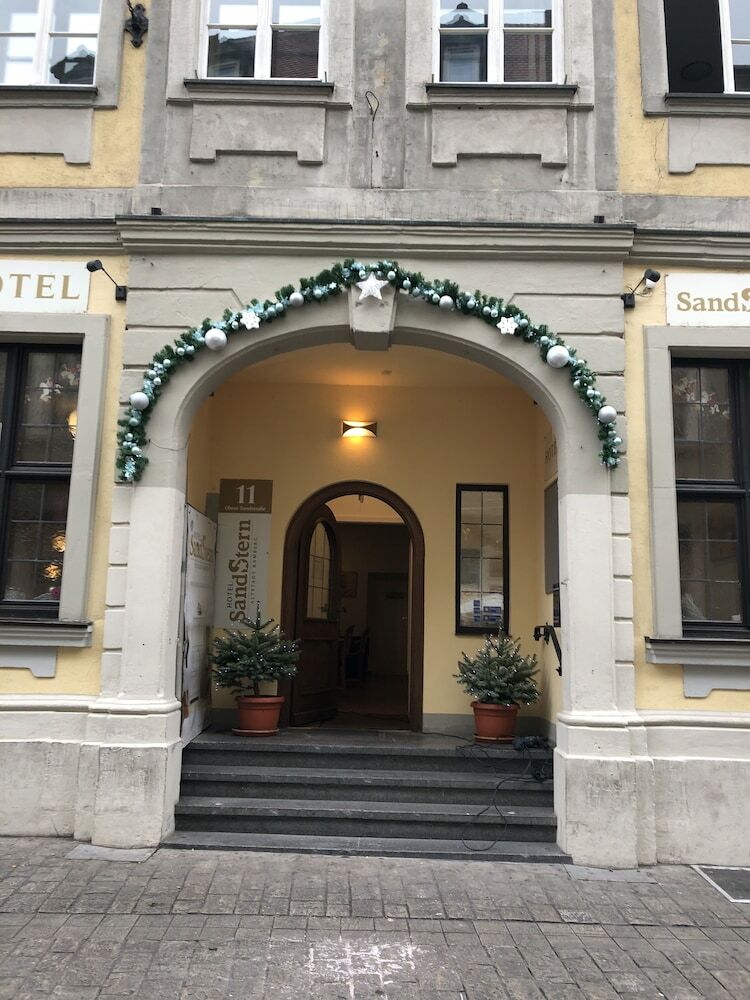 Hotel Sandstern