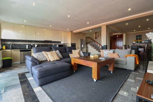 Vila Lucia - House With Sea View And Barbecue