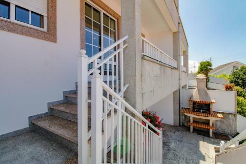 Vila Lucia - House With Sea View And Barbecue