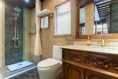 Hotel Lijiang He Mu Ju Family Inn