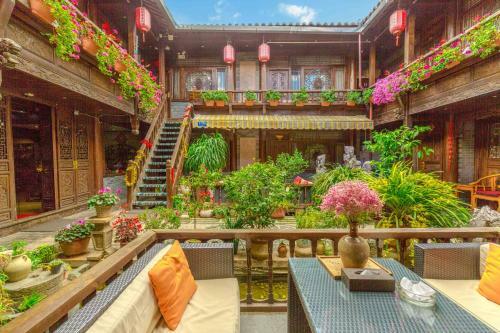 Hotel Lijiang He Mu Ju Family Inn
