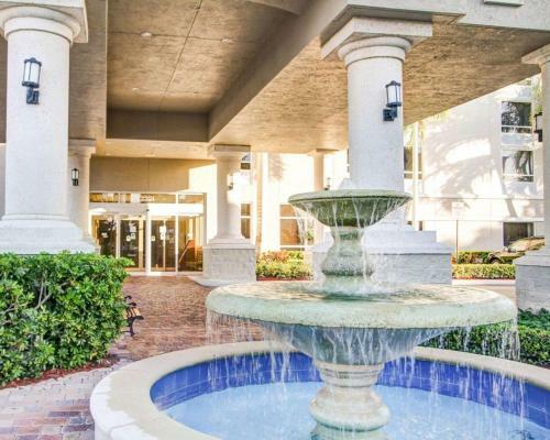 Hotel Comfort Suites - Weston