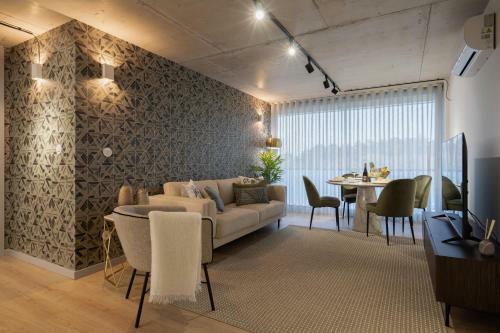 Luxurious Impressive Apartment - Balcony And Pool